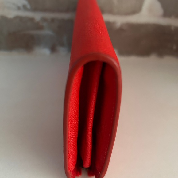 GUC - Coach Red Saffiano Zip Wallet with Gold Logo - Picture 8 of 10